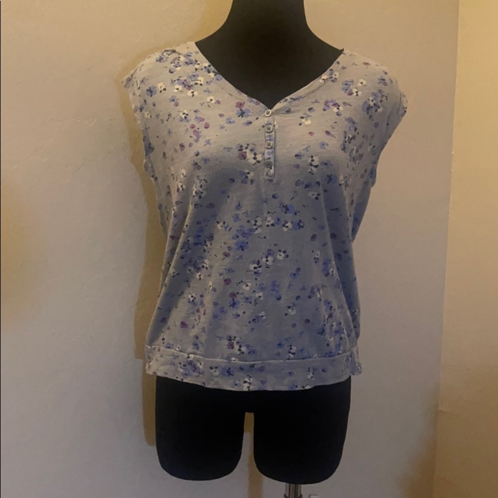 Gap sleeveless top sz small
